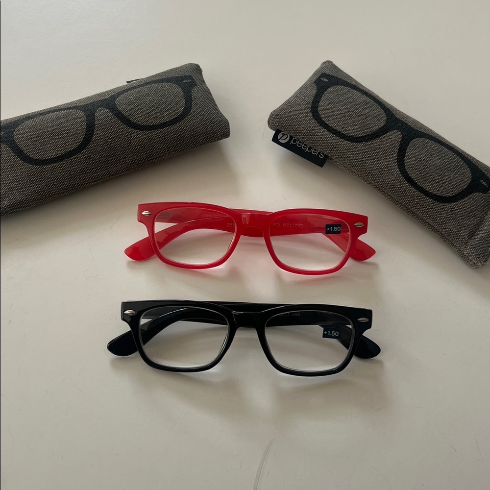 Peepers readers 2 pairs brand new 1.5